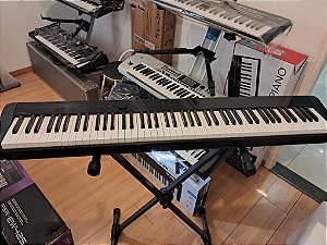 Piano Digital Privia PX3000 usado