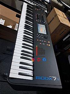 Sintetizador Yamaha MODX7 PLUS seminovo