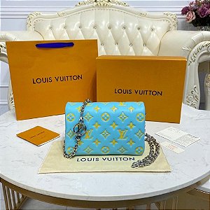 Bolsa Louis Vuitton Pochette Coussin