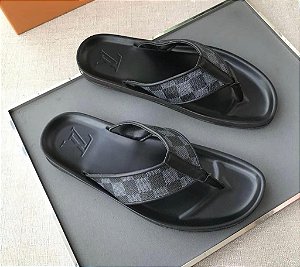Chinelo Louis Vuitton