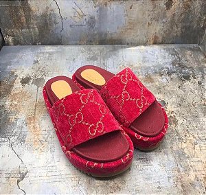 Chinelo Gucci