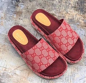 Chinelo Gucci