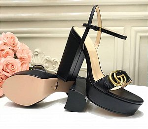 Saltos Gucci
