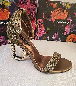 Saltos Dolce Gabbana