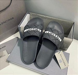 Chinelo Balenciaga