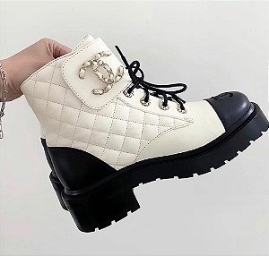 Bota Chanel