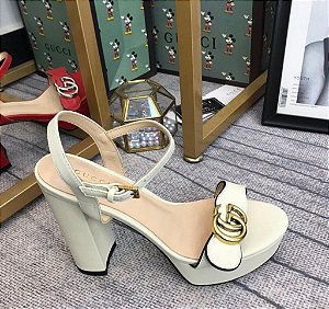 salto Gucci
