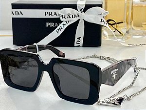 Óculos Prada
