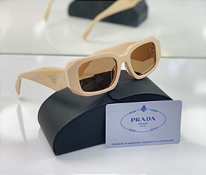 Óculos Prada