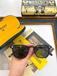 Óculos Moscot