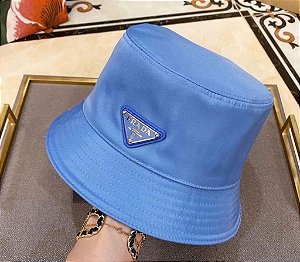 Bucket Prada
