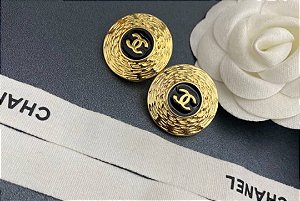 Brinco Chanel