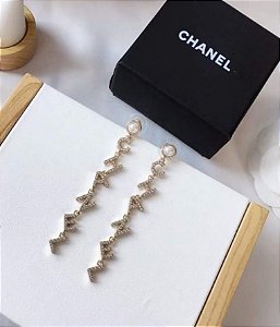 Brinco Chanel