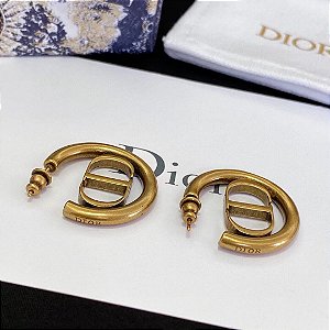 Brinco Dior
