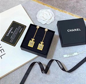 Brinco Chanel