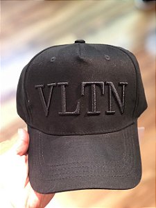 Boné Valentino