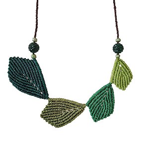 Colar de Folhas