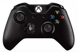 Controle Xbox one preto semi novo