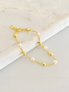 Pulseira bolas e pérolas em semijoia banhado a ouro 18k