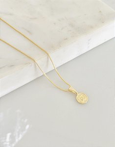 Colar chanel em semijoia banhado a ouro