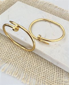 Bracelete prego com detalhe coração em aço 316L Premium