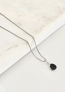 Colar gota preta em semijoia