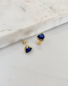Brinco coração azul em banho de ouro