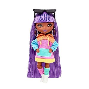Barbie® Extra Minis™ Boneca Vestido de Moletom Cute