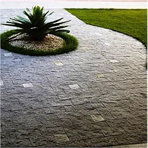 Pedra Miracema Serrada  47x47cm | Unidade