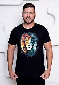 T-SHIRT MASCULINA -  LEÃO COLORIDO - COR PRETO