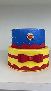 BOLO FAKE BRANCA DE NEVE