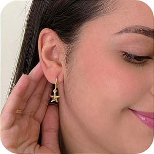 Brinco Argolinha de Click com Pingente Estrela - Banhado a Ouro 18k