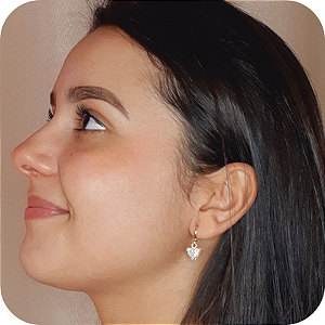 Brinco Argolinha de Click com Pingente Triângulo de Zircônia - Banhado a Ouro 18k