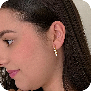 Brinco Argolinha de Click com 3 Pingentes de Mini Cruz - Banhado a Ouro 18k