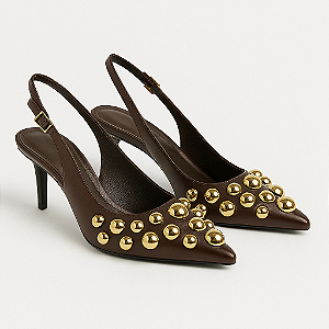SCARPIN MARROM TACHAS