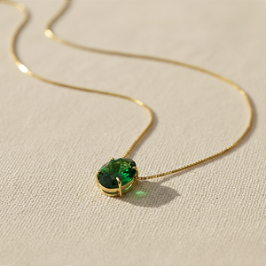 Pingente Ouro 18k Ponto de Luz Oval 6x8mm Verde Esmeralda