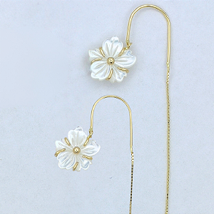 Brinco Gancho Ouro 18k Flor de Madrepérola 10mm