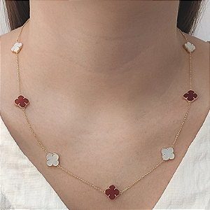 Colar Ouro 18k com 9 Trevos Madrepérola & Ágata Vermelha