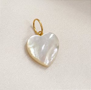 Pingente Ouro 18K Coração Madrepérola Abaulada