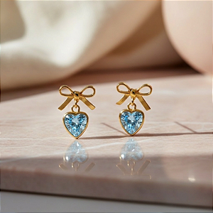 Brinco Laço Ouro 18k com Coração Azul
