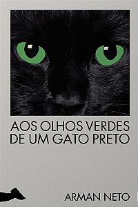 Aos Olhos Verdes De Um Gato Preto