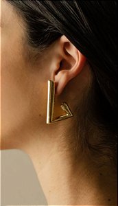 Brinco Argola J Eletroformação