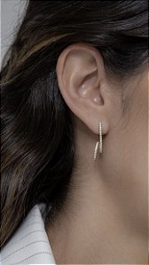 Brinco Uma Volta Reto Cravejado P