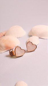 Brinco Coração com Cravação Lateral