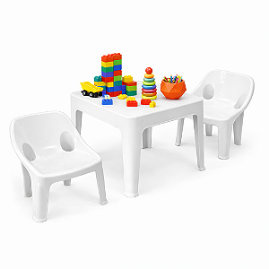 Mesa Infantil com 2 Cadeiras de Plástico Branca - Resistente e Seguro
