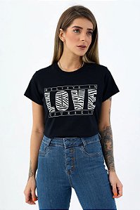 T-shirt - Believe In Love Yourself