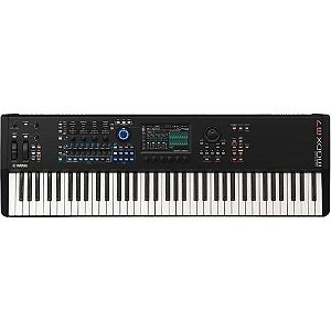 Teclado Yamaha MODX M7 Sintetizador Preto com 76 Teclas Ação Aprimorada Motores Sonoros Avançados Som Profissional e Versatilidade para Palco e Estúdio