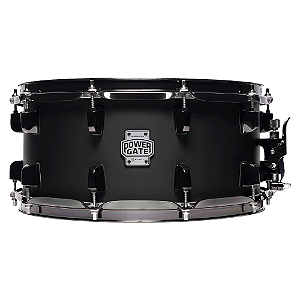 Caixa de Bateria Michael Powergate Darkshot PGD1465 BGR 14x6.5 com Aro Die-Cast e Acabamento Black Gloss Red Burst