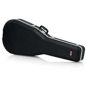 Case para Violão Gator GC DREAD 12 para Violão de 12 Cordas com Estrutura ABS Ultra Resistente Interior em Microveludo Vermelho Alças Ergonômicas Travas Reforçadas e Design Específico para Corpo Dreadnought 12 Cordas