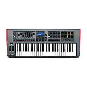Teclado Controlador MIDI Impulse 49 Novation 49 Teclas Semi-pesadas com Pads Faders Motorizados Knobs e Tela LCD